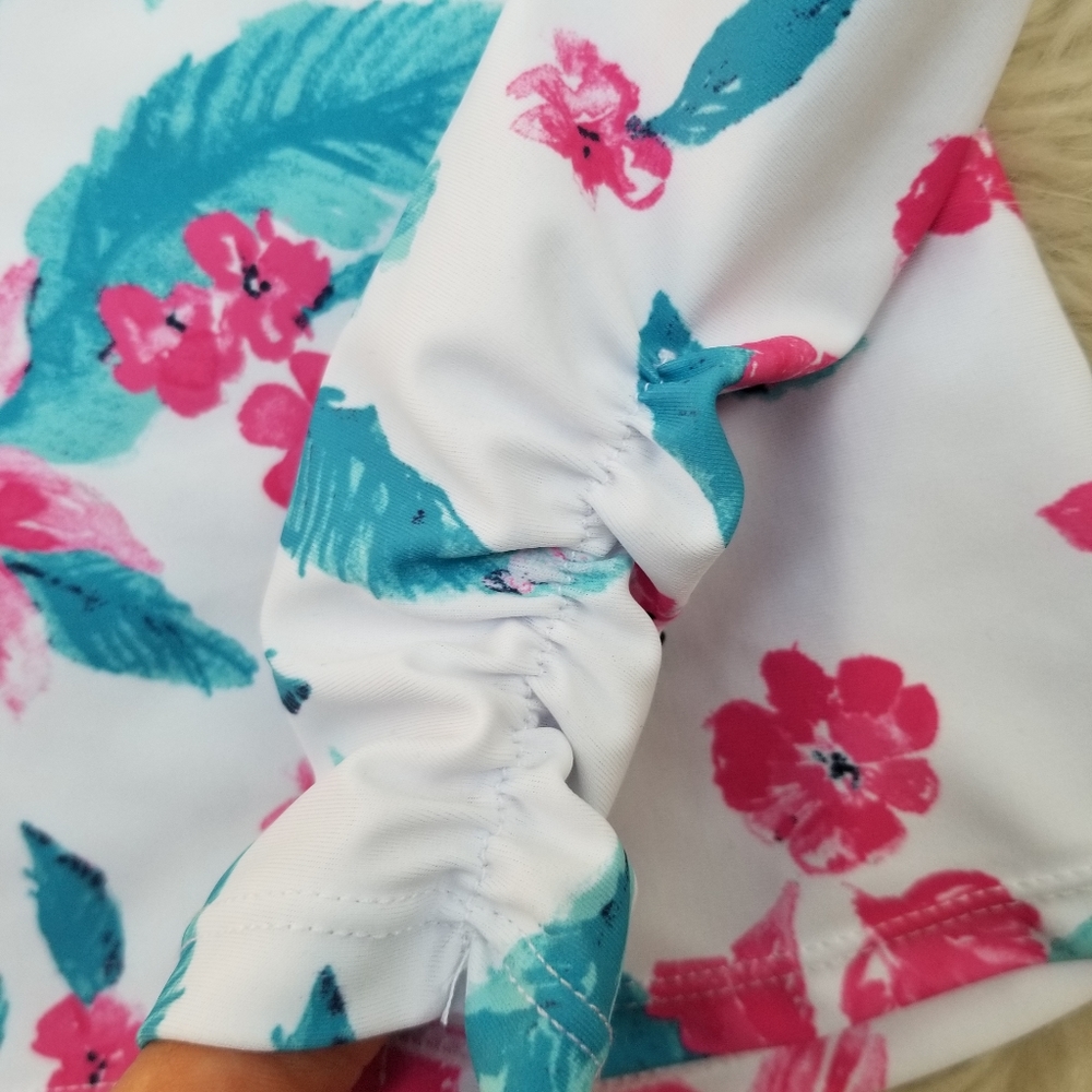 NWT Snapper Rock Fuschia Lily Ruffle Set - Picture 6 of 10